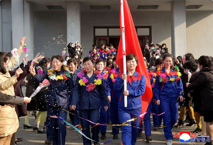 7-시대의 자랑 조선녀성들